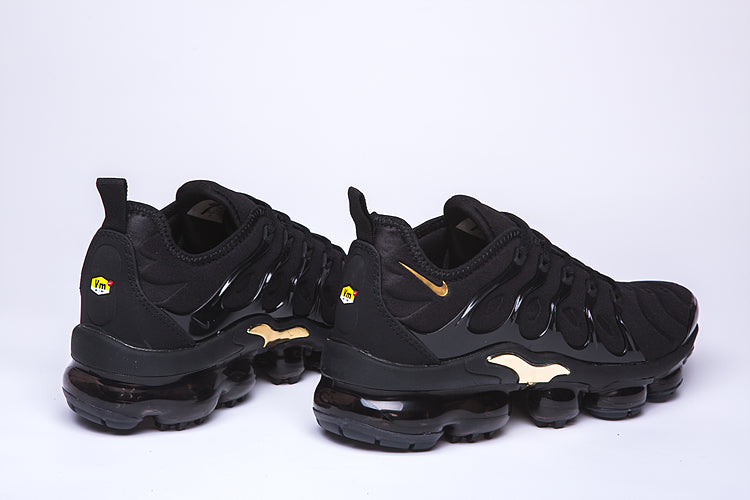 VAPORMAX PLUS TN BLACK