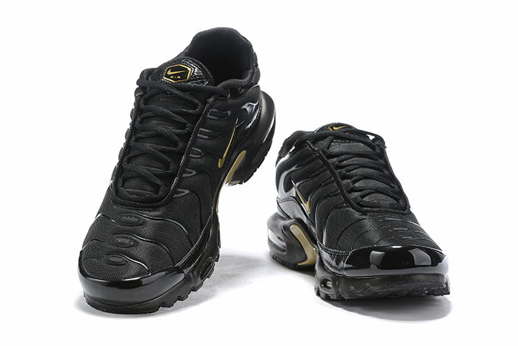 AIR MAX PLUS BLACK METALLIC GOLD